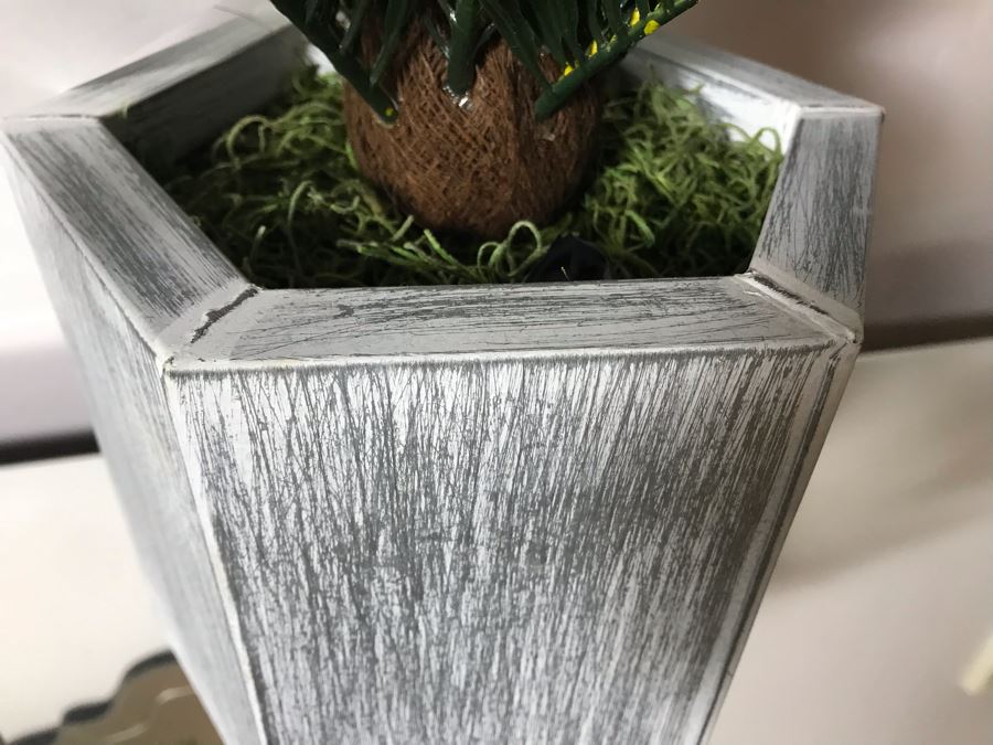 Artificial Sago Palm Tree And Silver Decorative Box [Photo 4]