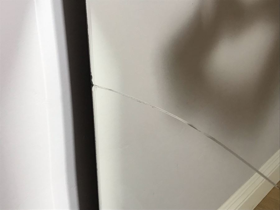 Mirrored Cabinet Credenza - Glass On Left Side Has Crack - See Photos  [Photo 9]