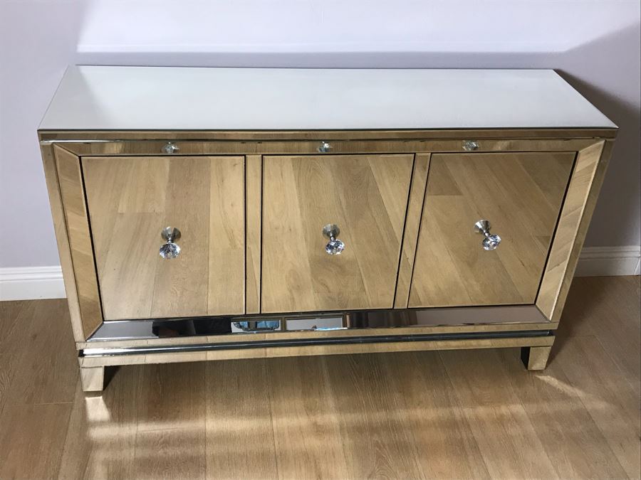 Mirrored Cabinet Credenza - Glass On Left Side Has Crack - See Photos  [Photo 5]