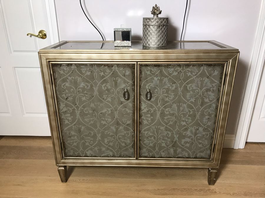 2-Door Contemporary Cabinet With Pair Of Decorative Boxes On Top [Photo 2]