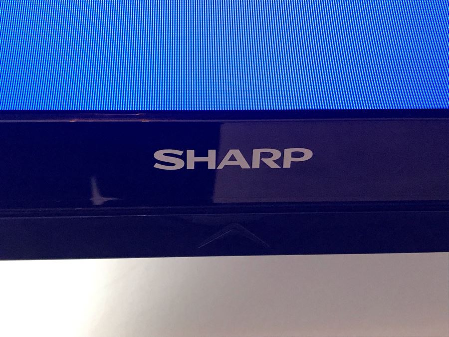 Sharp AQUOS LC-50LE442U 50' Class 1080p 60Hz LED HDTV  With Metal Wall Stand [Photo 4]