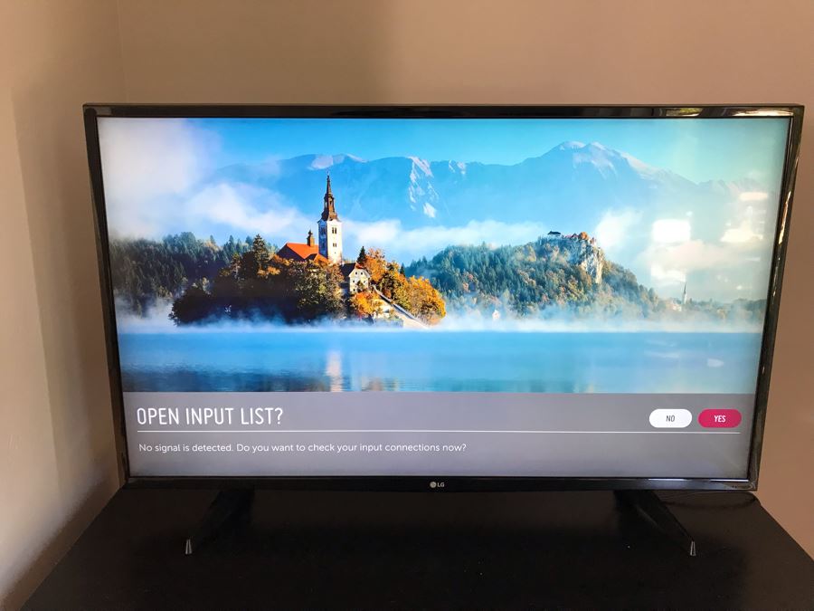 LG 43UH6030: 43-inch 4K UHD Smart LED TV With Stand