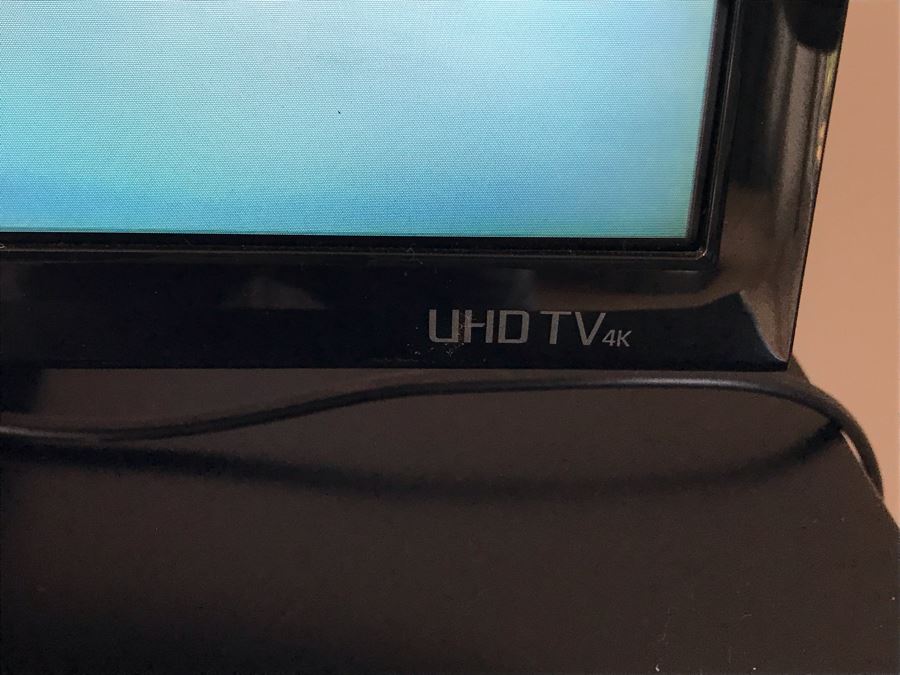 LG 43UH6030: 43-inch 4K UHD Smart LED TV With Stand [Photo 5]