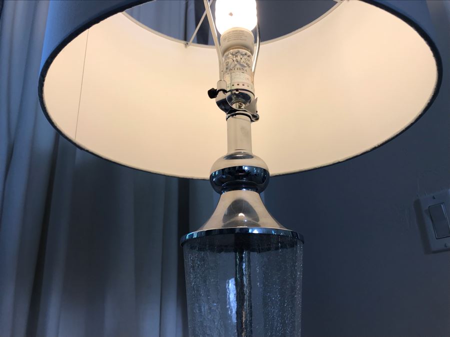 Contemporary Mirrored Side Table 20'W X 24'H With Glass And Chrome Modern Table Lamp [Photo 7]