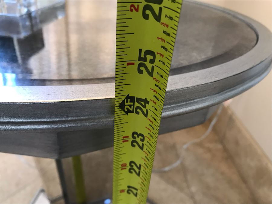 Contemporary Mirrored Side Table 20'W X 24'H With Glass And Chrome Modern Table Lamp [Photo 9]