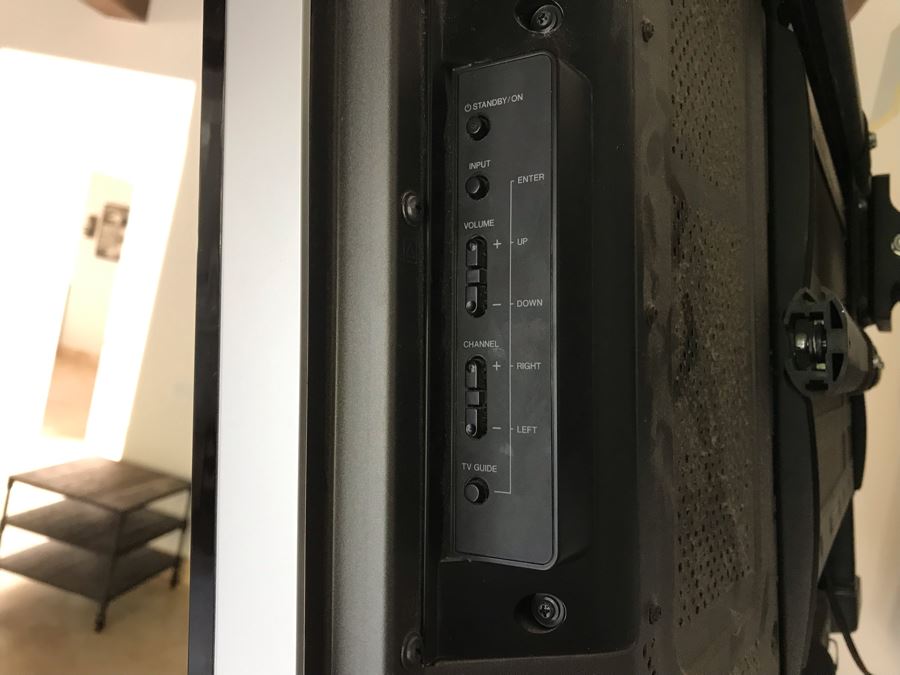 Pioneer 60' Flat Panel Plasma TV Model PDP-6071PU With Metal Wall Bracket [Photo 10]