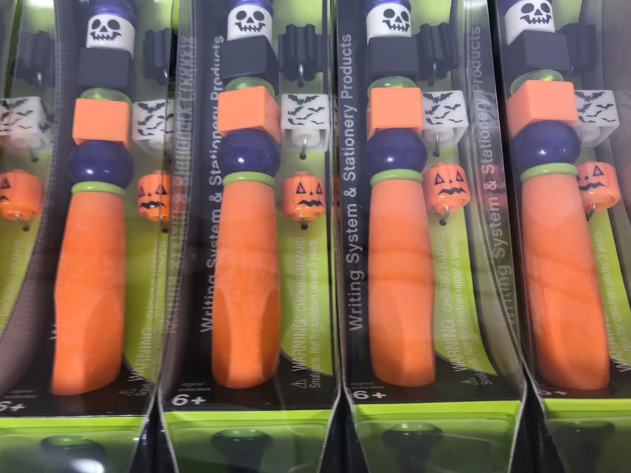 New LEGO Halloween Scary Fun Collectible Pens With Merchandiser - 12 Pens With Store Display [Photo 8]