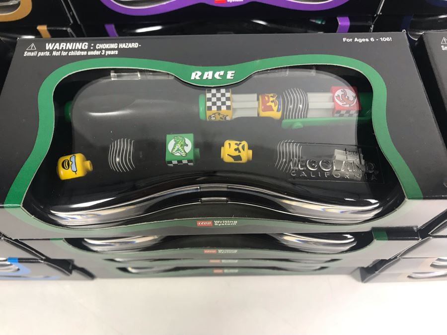 New LEGO LEGOLAND California Special Collectible Pens - 24 Pens [Photo 4]