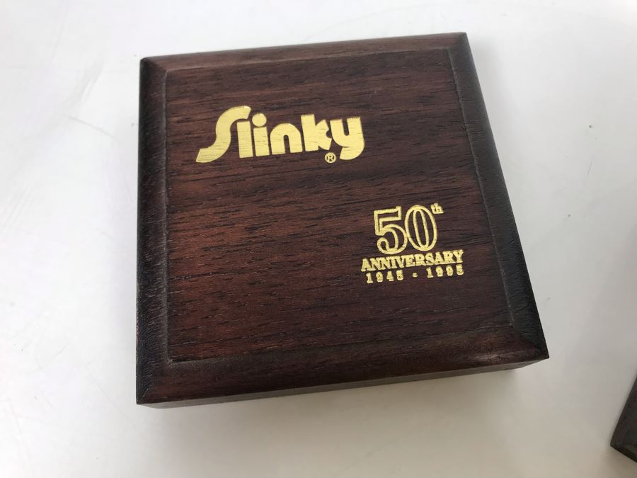 Gold Edition 50th Anniversary Slinky 1945-1995 With Wooden Box [Photo 6]