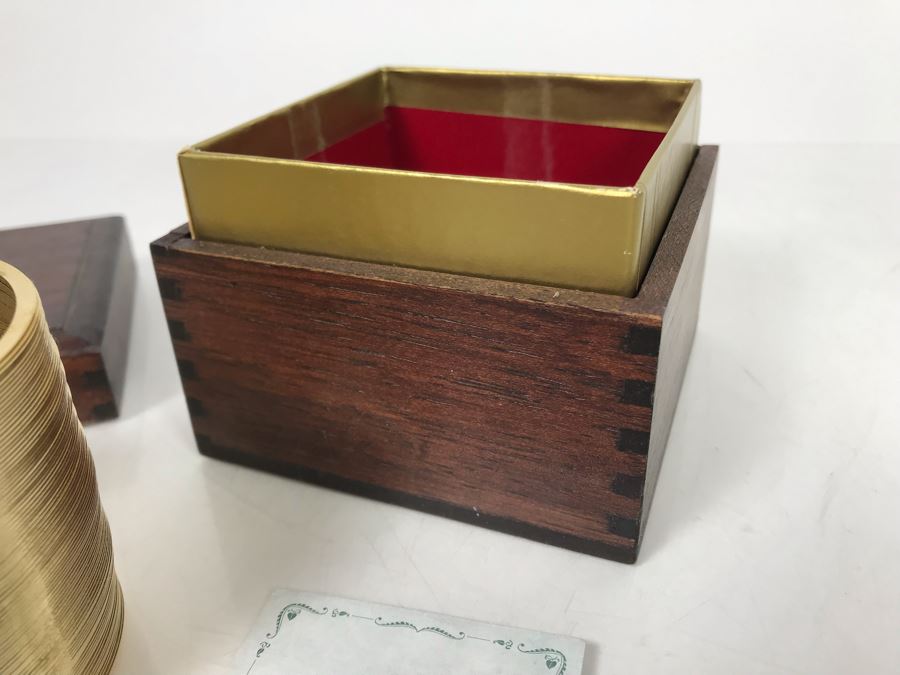 Gold Edition 50th Anniversary Slinky 1945-1995 With Wooden Box [Photo 7]