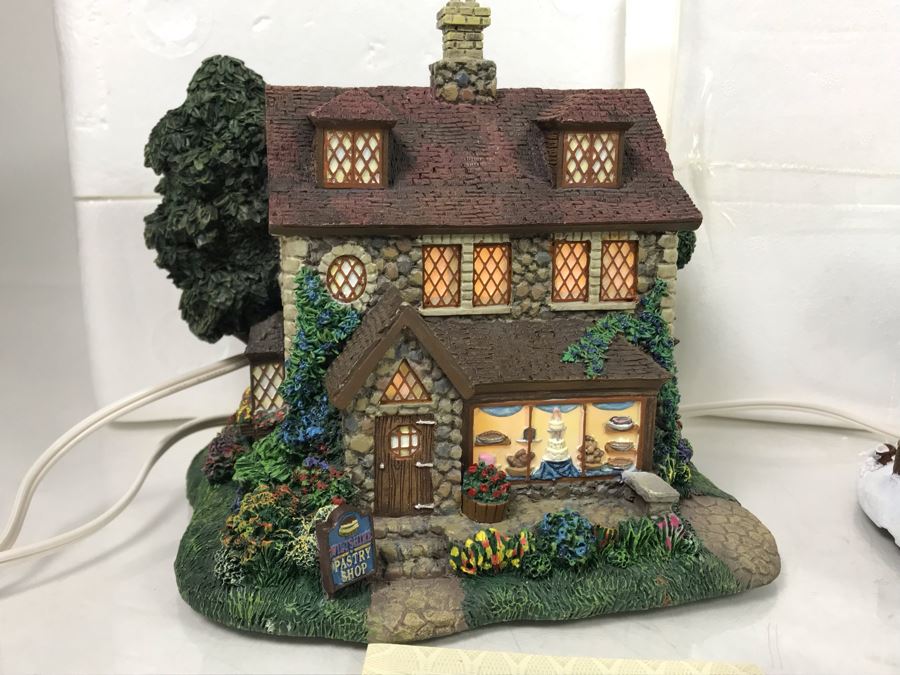 (3) Thomas Kinkade Hawthorne Village Limited Edition Villages - Sealed Lamplight Village School, Santa's Workshop Toys, Wiltshire Pastry Shop [Photo 7]