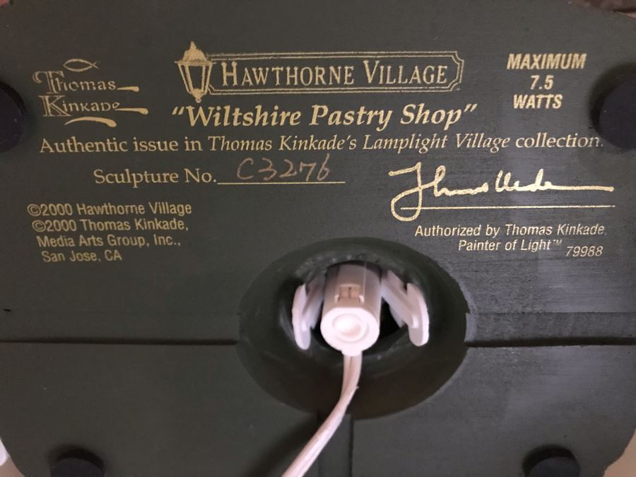 (3) Thomas Kinkade Hawthorne Village Limited Edition Villages - Sealed Lamplight Village School, Santa's Workshop Toys, Wiltshire Pastry Shop [Photo 16]