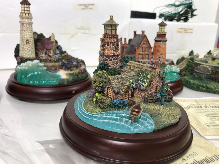 (5) Thomas Kinkade Hawthorne Village Limited Edition Figurines [Photo 3]
