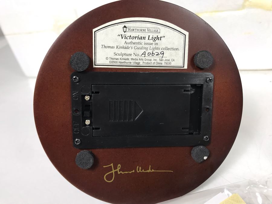 (4) Thomas Kinkade Hawthorne Village Limited Edition Figurines [Photo 16]