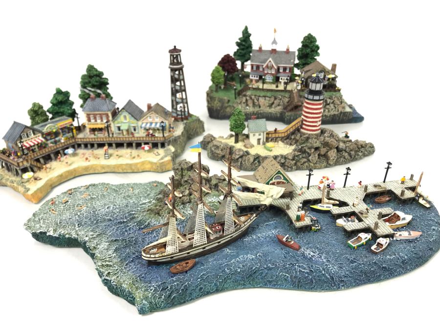 Large Danbury Mint Lighthouse Point By Colin Gough 4-Piece Sculpture Display With Box [Photo 1]