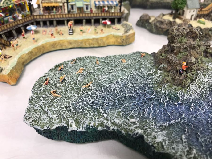 Large Danbury Mint Lighthouse Point By Colin Gough 4-Piece Sculpture Display With Box [Photo 9]