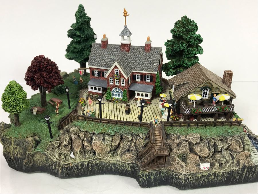 Large Danbury Mint Lighthouse Point By Colin Gough 4-Piece Sculpture Display With Box [Photo 17]