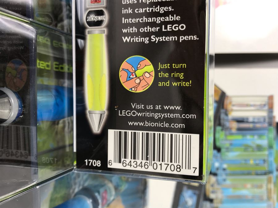 New LEGO Bionicle Limited Edition Pens With (2) Prototype LEGO Bionicle Product Displays - 6 Pens [Photo 12]