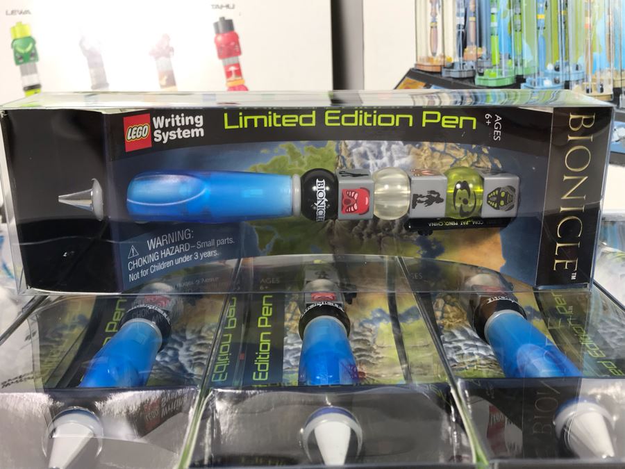 New LEGO Bionicle Limited Edition Pens With (2) Prototype LEGO Bionicle Product Displays - 6 Pens [Photo 10]