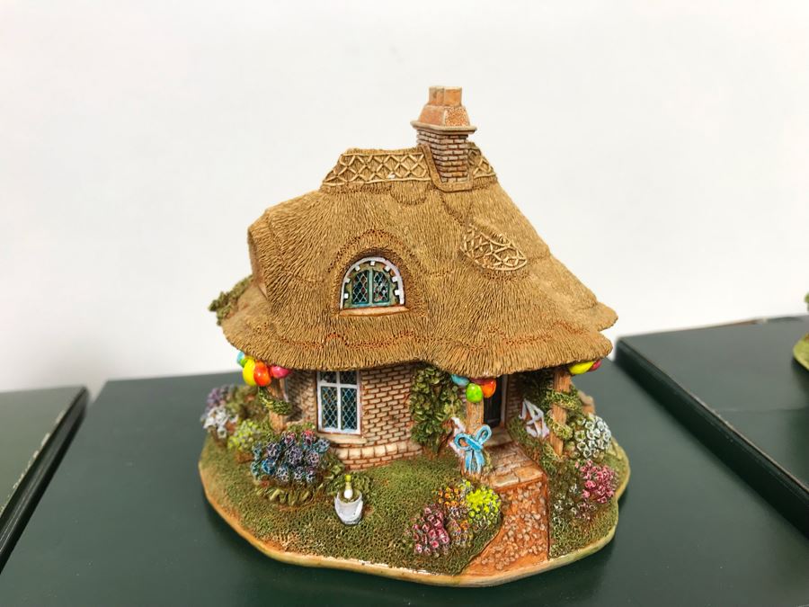 (8) Lilliput Lane Cottages With Boxes [Photo 8]