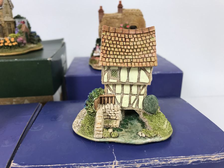 (8) Lilliput Lane Cottages With Boxes [Photo 6]