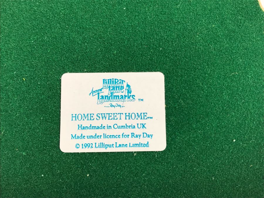 (9) Lilliput Lane Cottages With Boxes [Photo 20]