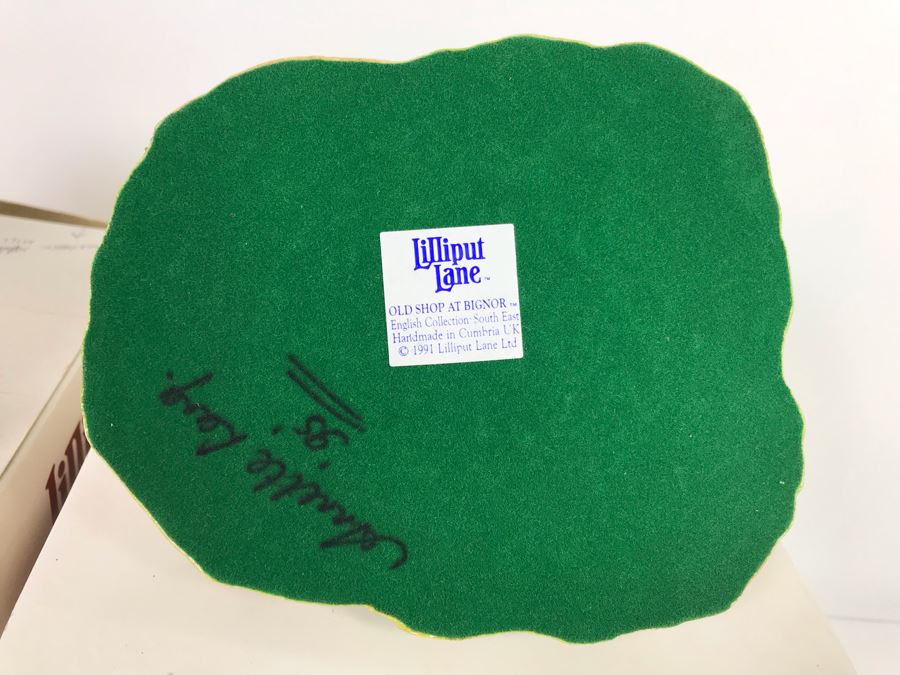 (3) Lilliput Lane Cottages With Boxes [Photo 12]