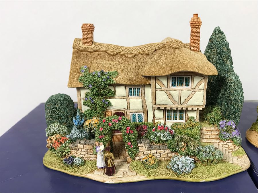 (4) Lilliput Lane Cottages With Boxes [Photo 13]