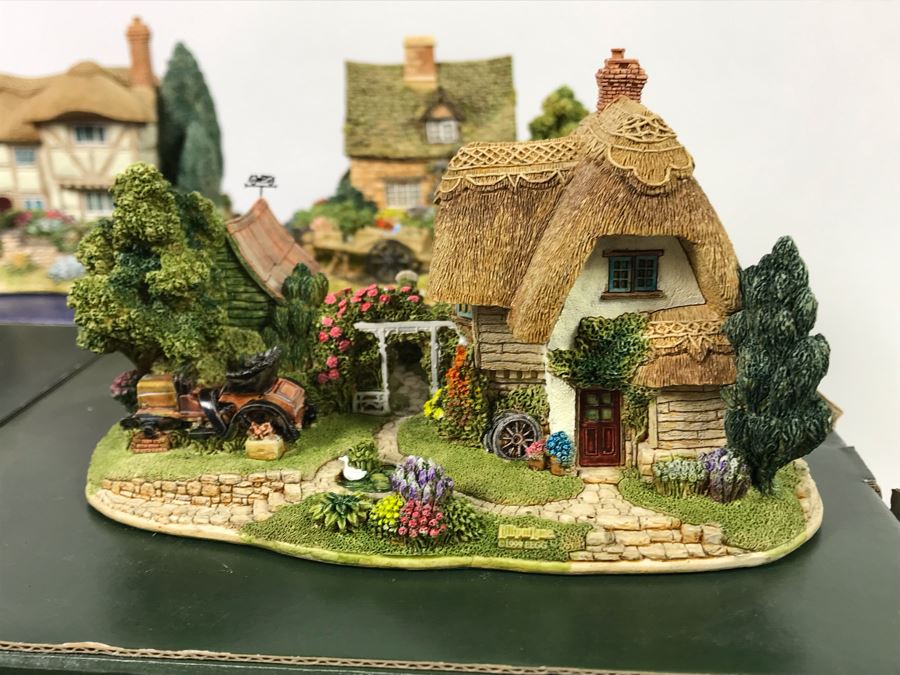 (4) Lilliput Lane Cottages With Boxes [Photo 6]