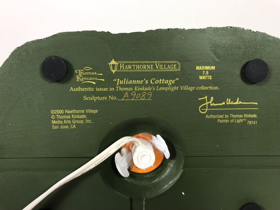 (2) Thomas Kinkade Hawthorne Village Limited Edition Lighted Figurines [Photo 8]