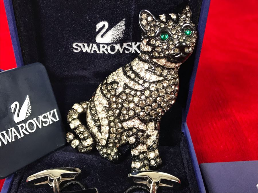 Swarovski Crystal Cat Pin Brooch And Swarovski Cufflinks With Box