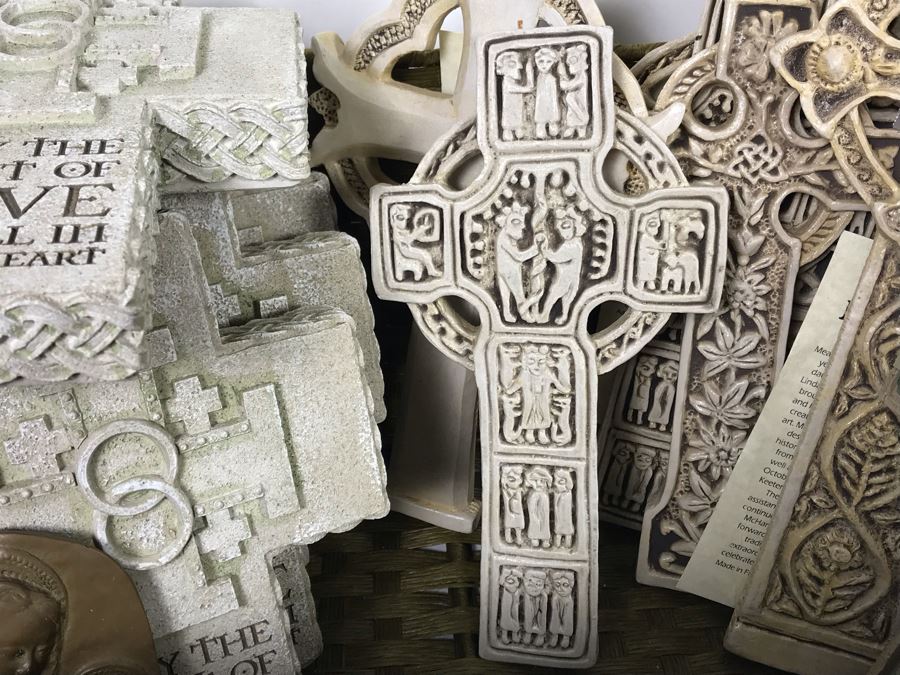 Collection Of New Irish Decorative Crosses, Pair Of Irish Picture Frames And Irish Pewter Box With Basket - See Photos [Photo 14]