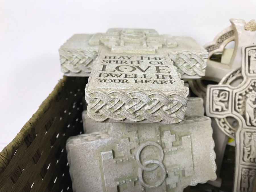 Collection Of New Irish Decorative Crosses, Pair Of Irish Picture Frames And Irish Pewter Box With Basket - See Photos [Photo 10]