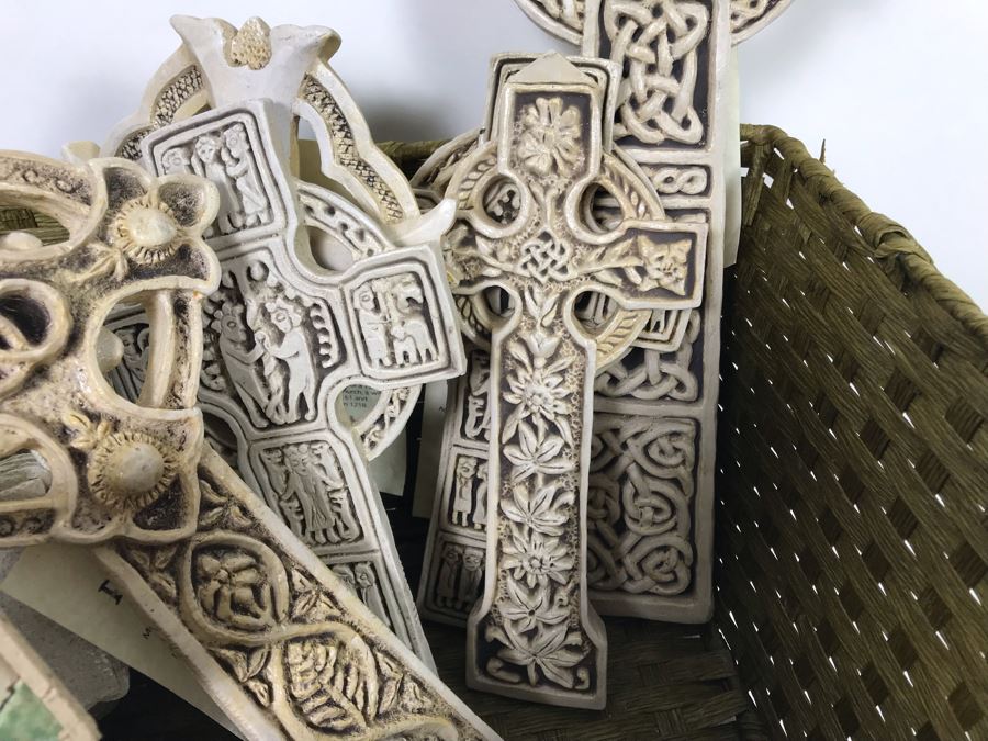 Collection Of New Irish Decorative Crosses, Pair Of Irish Picture Frames And Irish Pewter Box With Basket - See Photos [Photo 21]