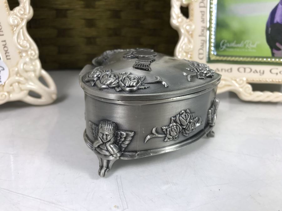 Collection Of New Irish Decorative Crosses, Pair Of Irish Picture Frames And Irish Pewter Box With Basket - See Photos [Photo 6]