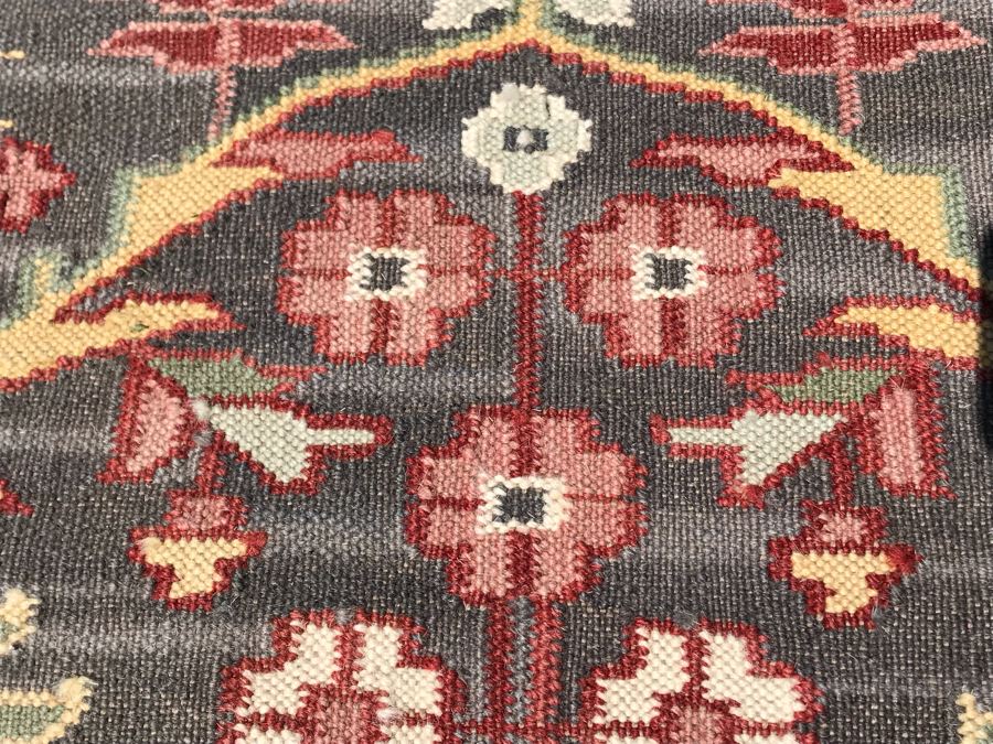 Hand Knotted Wool Area Rug 65W X 102L [Photo 7]