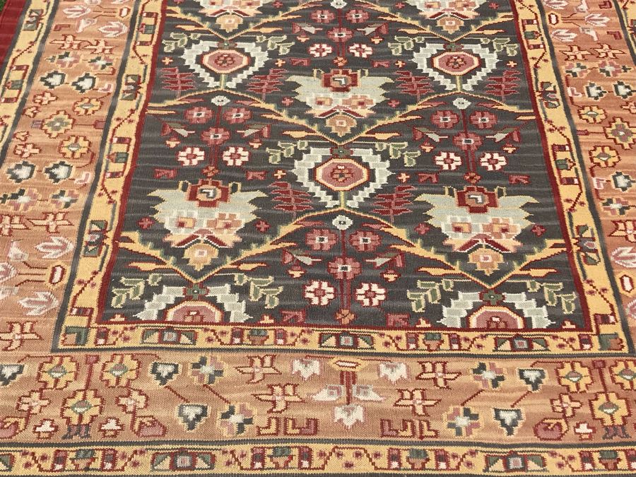 Hand Knotted Wool Area Rug 65W X 102L [Photo 3]