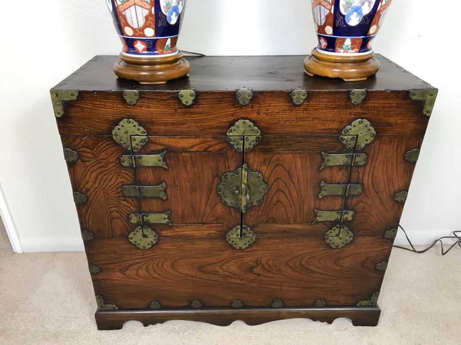 Stunning Antique Korean Cabinet With Brass Hardware 32.5W X 14D X 29H [Photo 4]