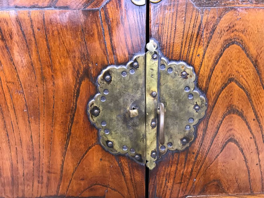 Stunning Antique Korean Cabinet With Brass Hardware 32.5W X 14D X 29H [Photo 8]