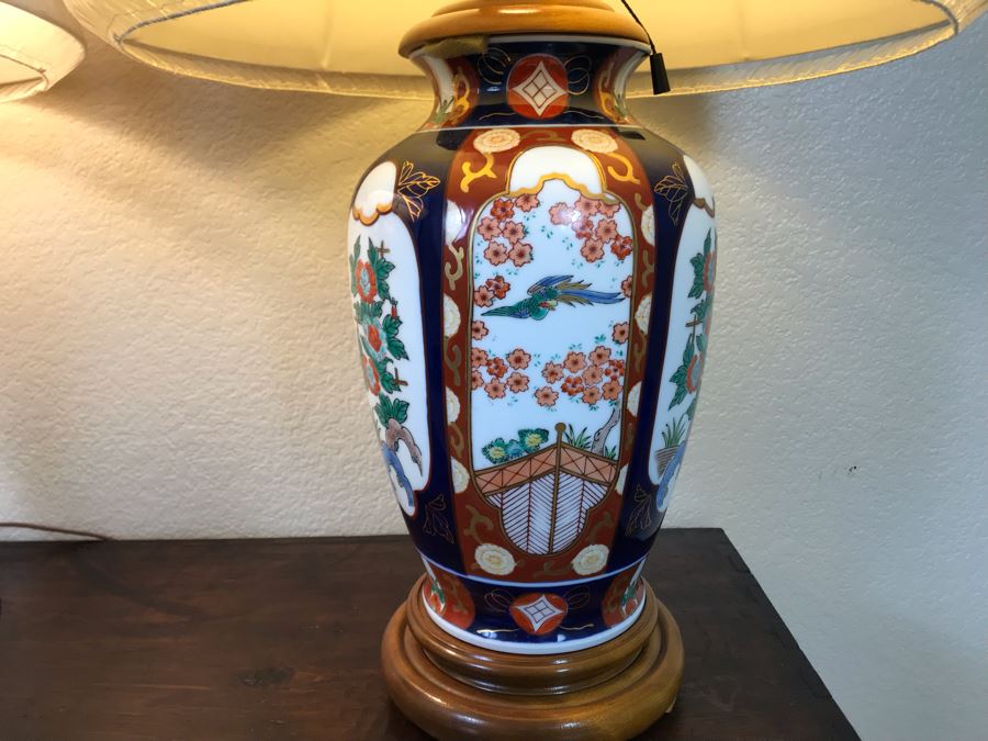 Pair Of Japanese Imari Hand Painted Porcelain Table Lamps [Photo 7]