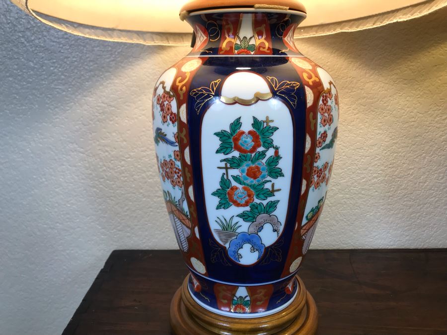 Pair Of Japanese Imari Hand Painted Porcelain Table Lamps [Photo 6]