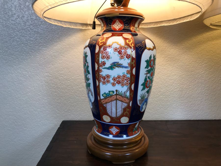Pair Of Japanese Imari Hand Painted Porcelain Table Lamps [Photo 3]