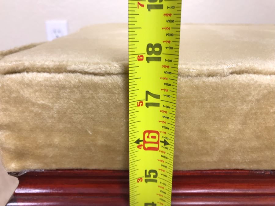 Vintage Chinese Seat Stool 18W X 14D X 18H [Photo 9]