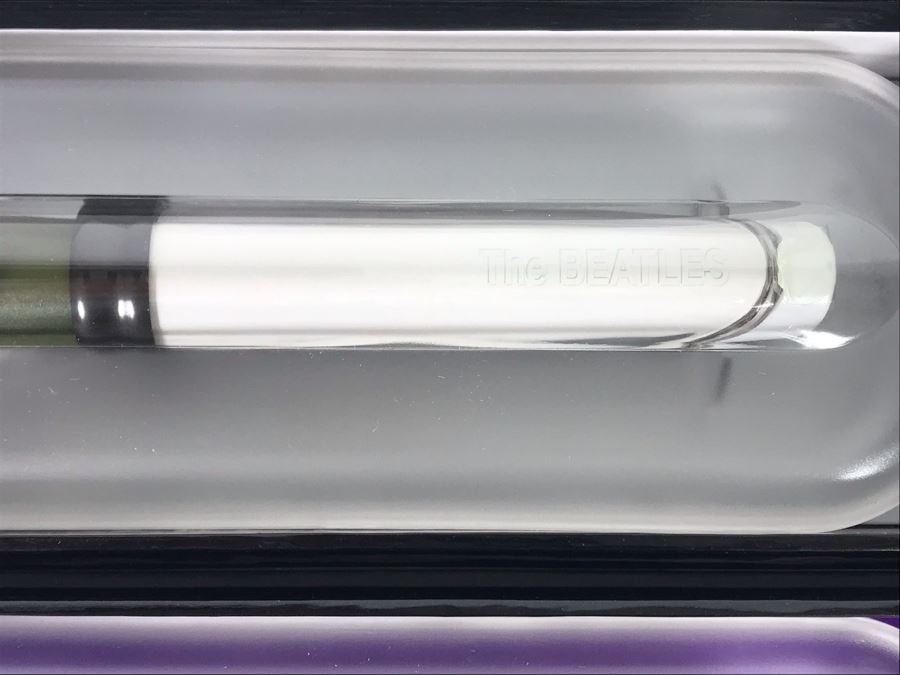 (3) New Limited Edition The Beatles Collectible Pod Pens: The Beatles Yellow Submarine, Sgt. Peppers Lonely Hearts Club Band And The White Album [Photo 8]