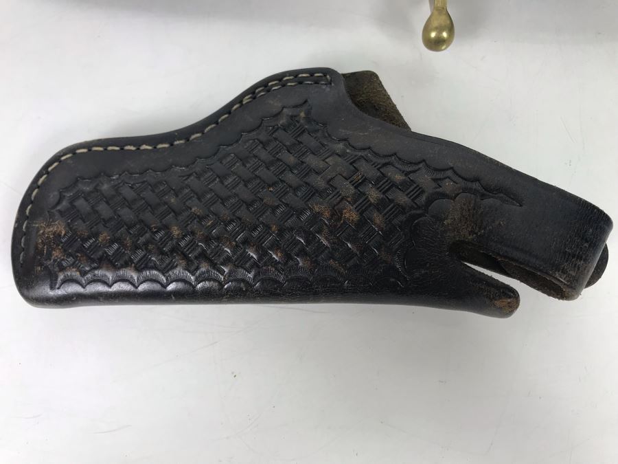 Pair Of Knives 12' And 10' Blade (One Is Chipaway Cutlery With Pakistan Blade) And Leather Bianchi S&W .44 Holster [Photo 13]