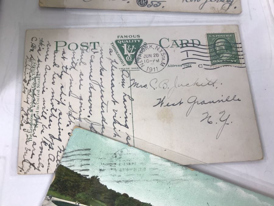 Collection Of Over 100 Antique / Vintage New York City Themed Postcards (Some Postmarked) And Vintage New York City Manhattan Tin [Photo 13]