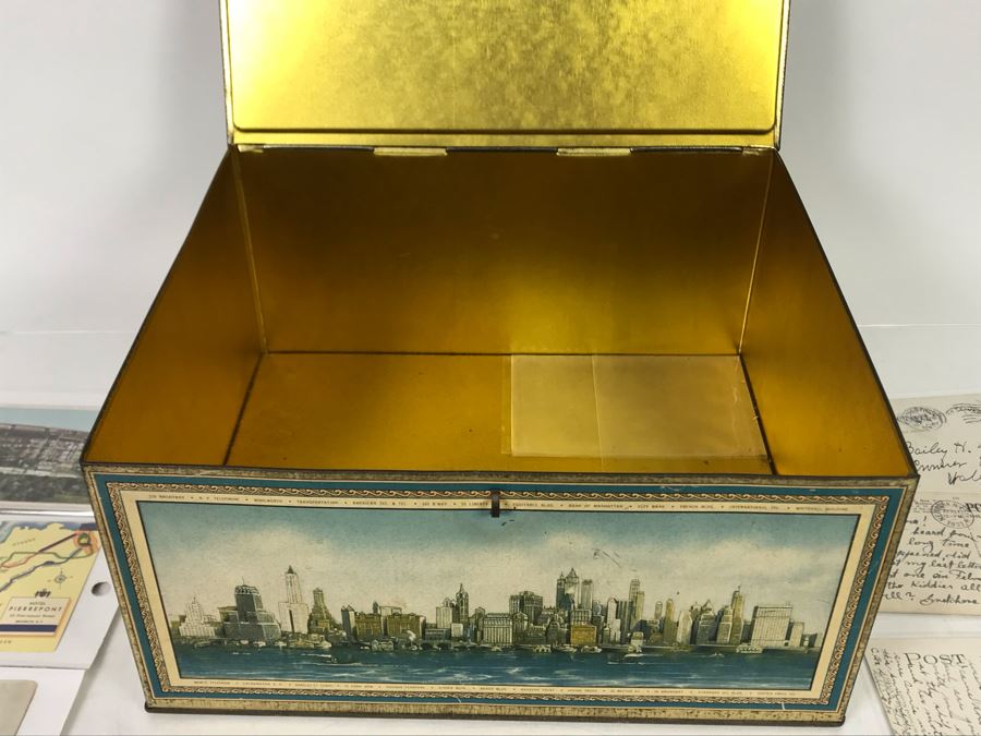 Collection Of Over 100 Antique / Vintage New York City Themed Postcards (Some Postmarked) And Vintage New York City Manhattan Tin [Photo 37]