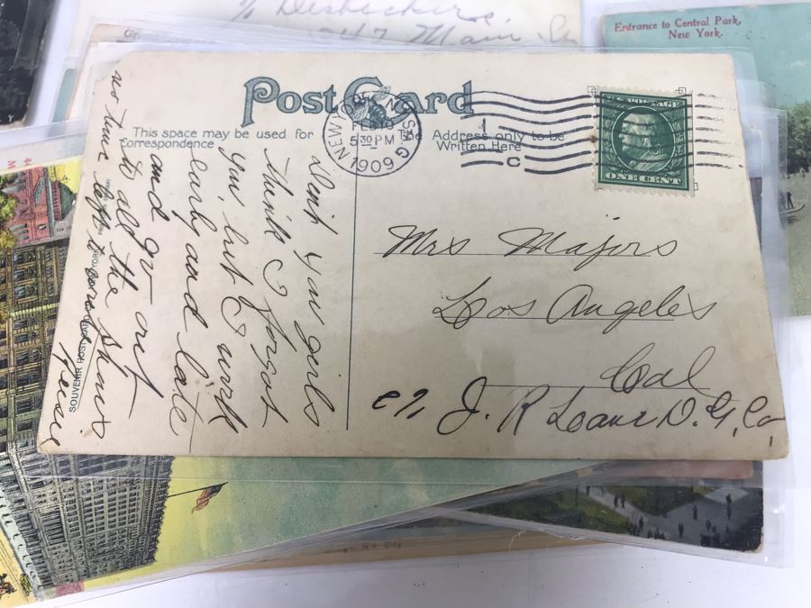 Collection Of Over 100 Antique / Vintage New York City Themed Postcards (Some Postmarked) And Vintage New York City Manhattan Tin [Photo 26]