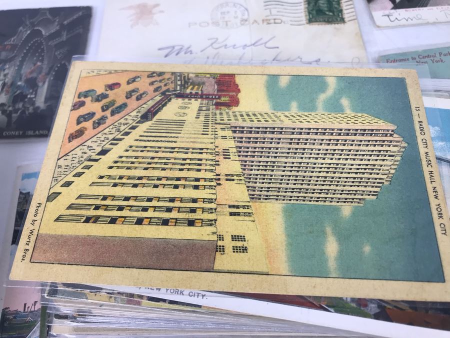 Collection Of Over 100 Antique / Vintage New York City Themed Postcards (Some Postmarked) And Vintage New York City Manhattan Tin [Photo 23]