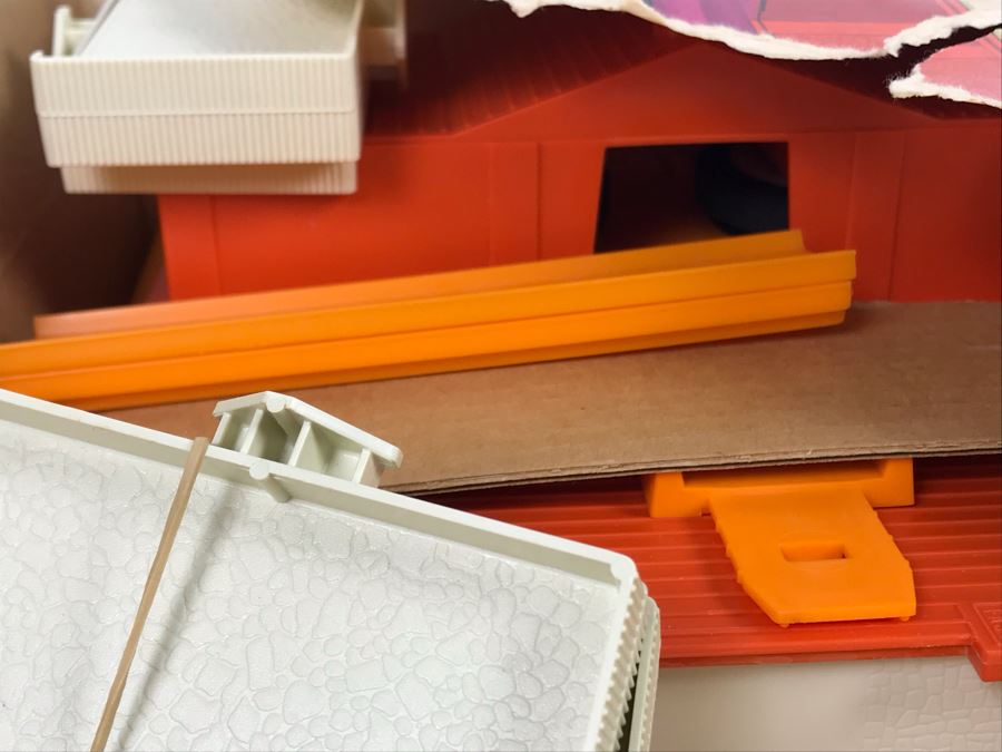 Vintage 1968 Mattel 2-Way Super-Charger In Damaged Box [Photo 4]